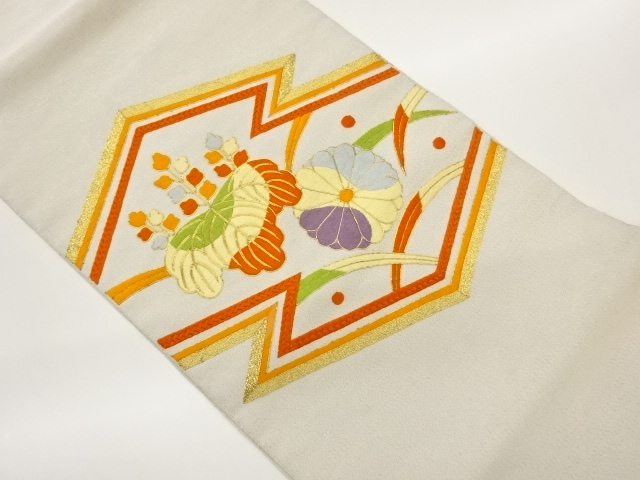 作家物　綴れ金駒刺繍桐に菊・幾何学模様名古屋帯